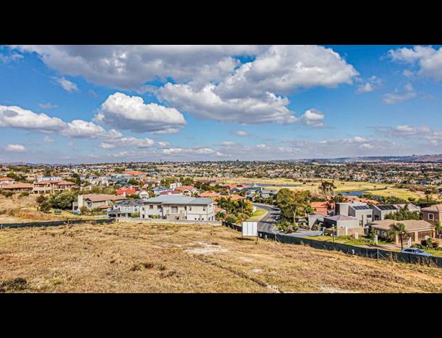 LAND FOR SALE IN EAGLE CANYON GOLF ESTATE